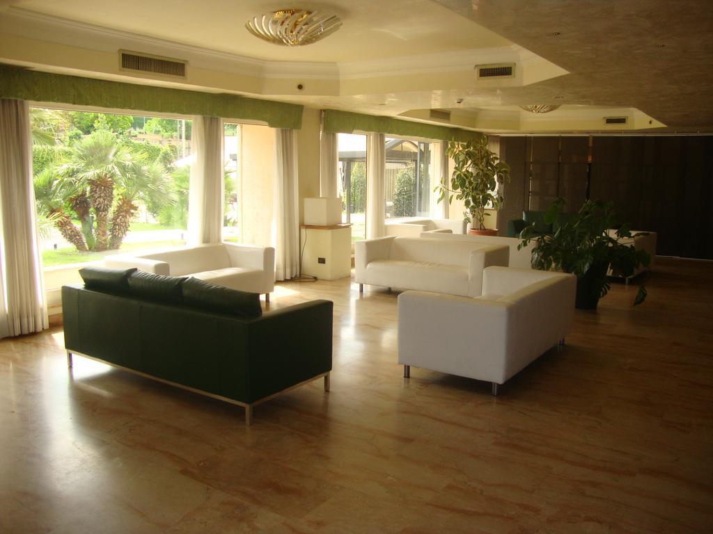 Park Hotel Roma Cassia エクステリア 写真